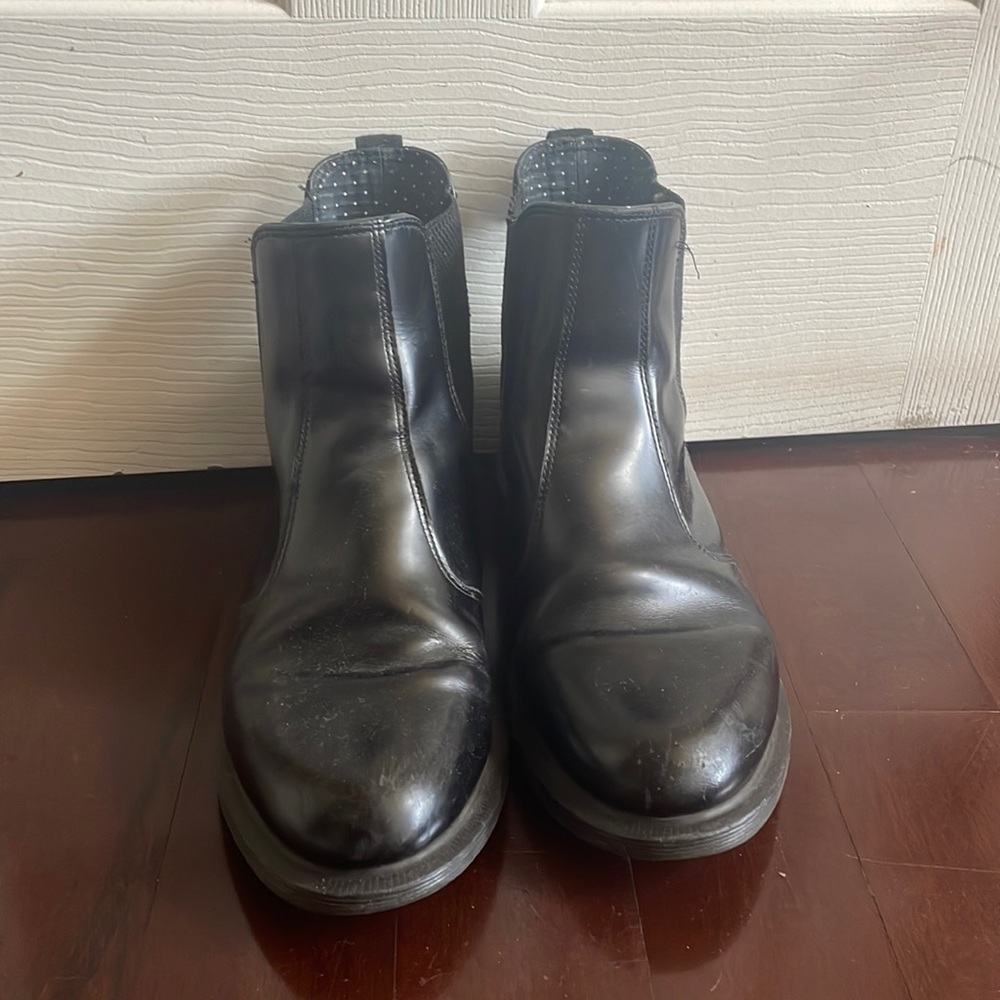 Dr. Martens Flora Boots